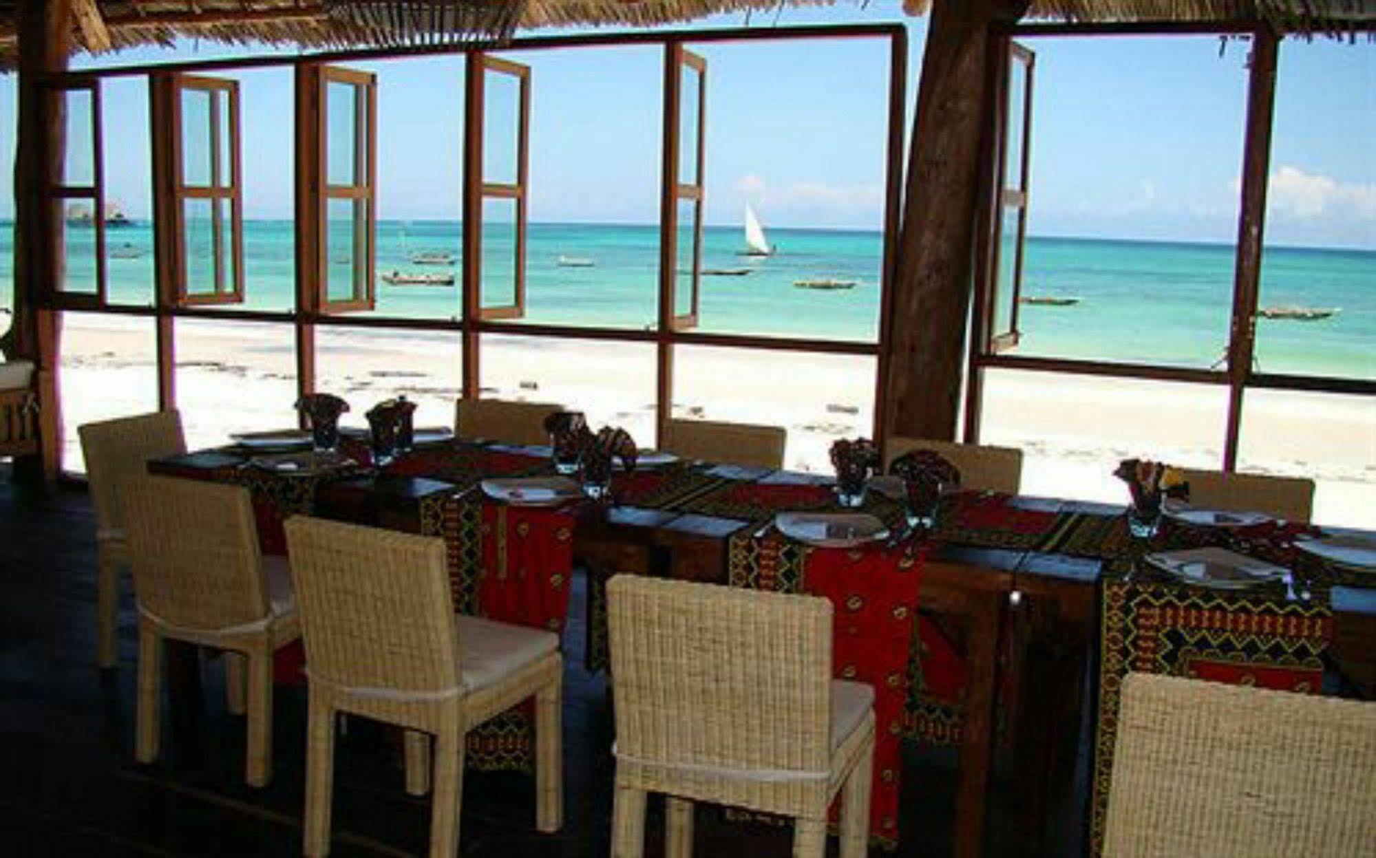 Hotel Albatross Ocean View Dongwe Esterno foto